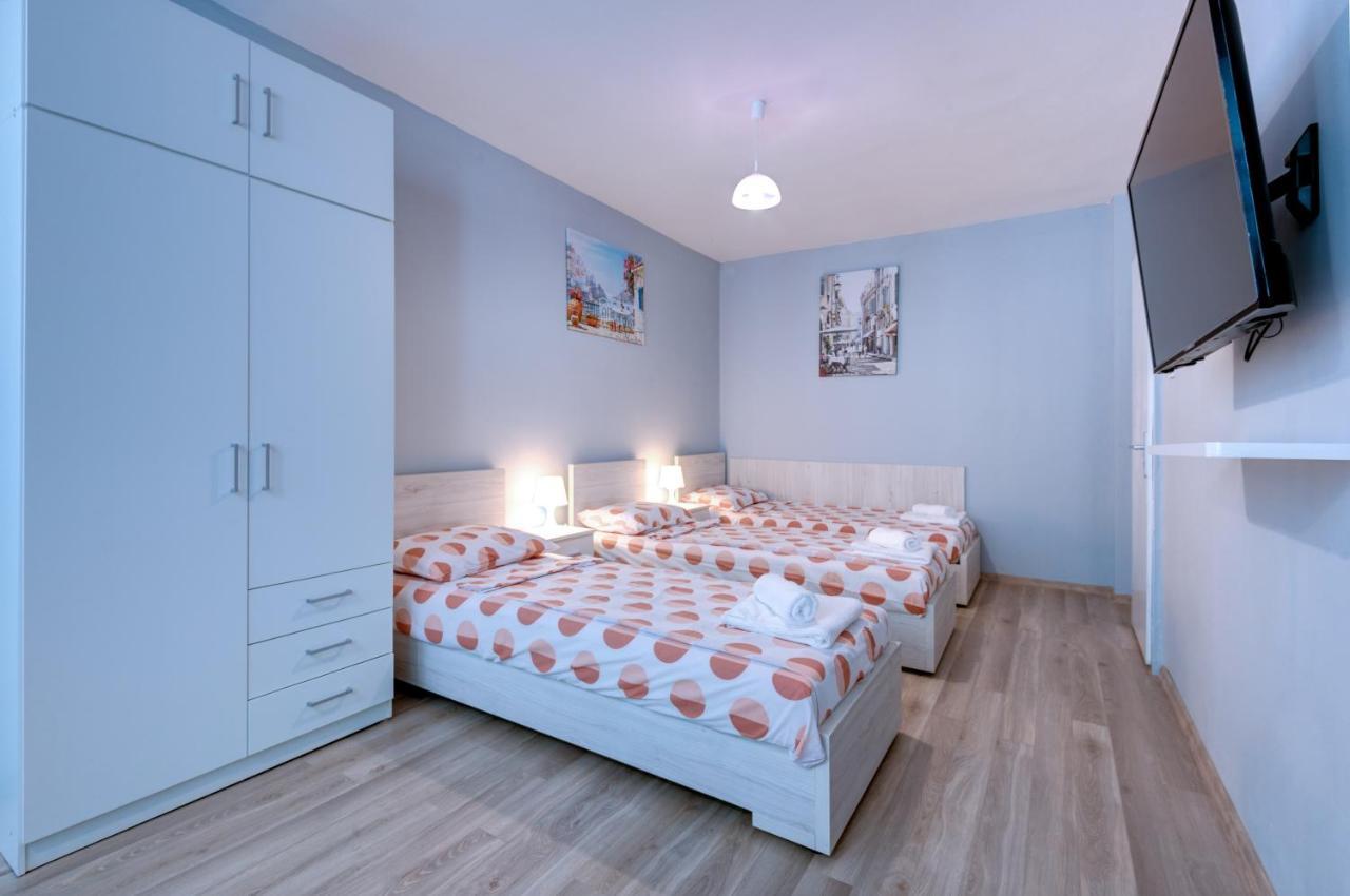 בורגאס Daisy - 3 Room And Kitchen Apartment In Lazur מראה חיצוני תמונה